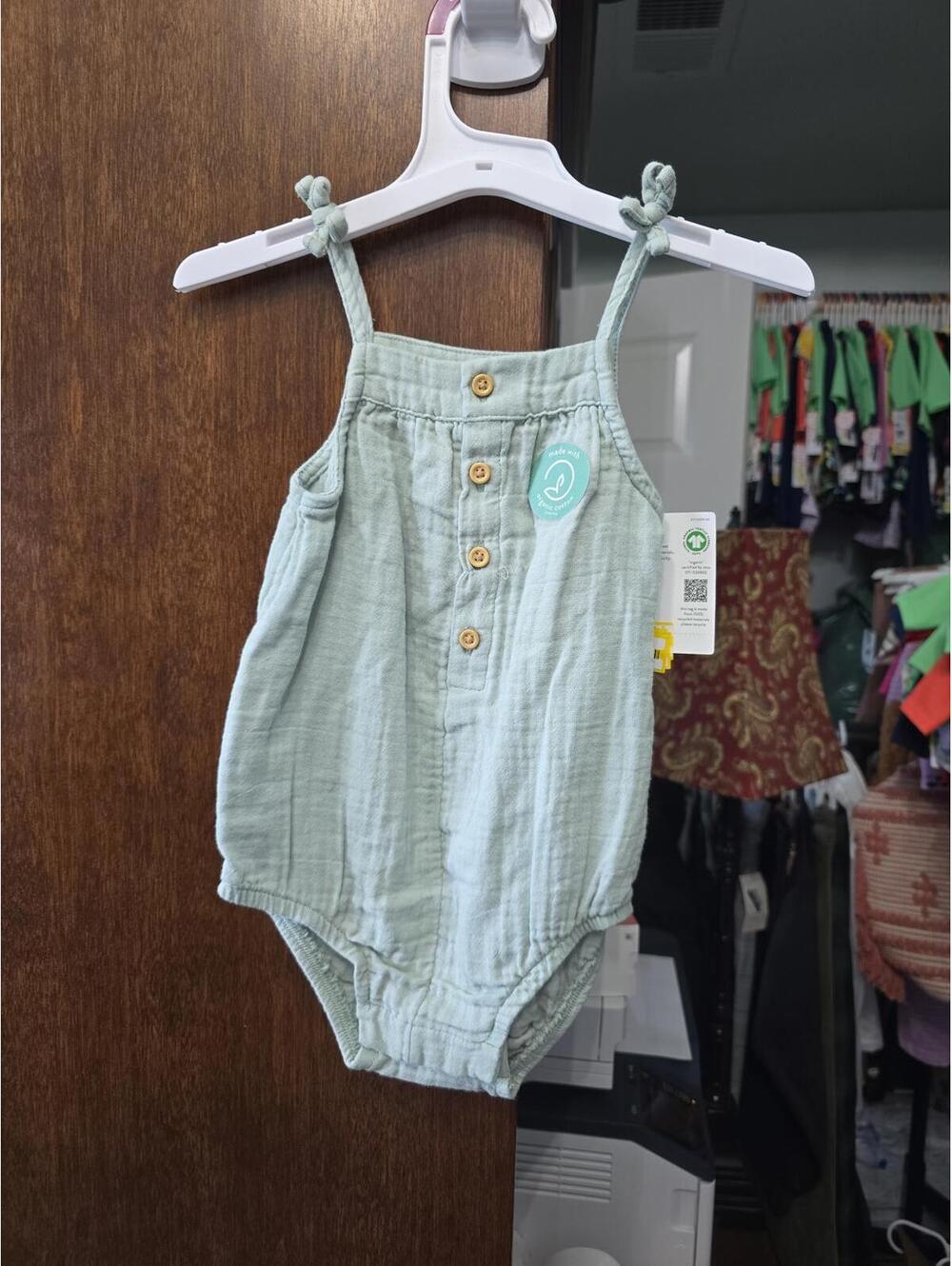 New little planet by carter size six month item 425